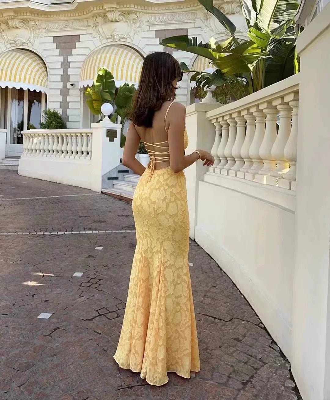 SOERA Claire Lace - Up Back Fishtail Maxi Dress - Dress - Yellow S