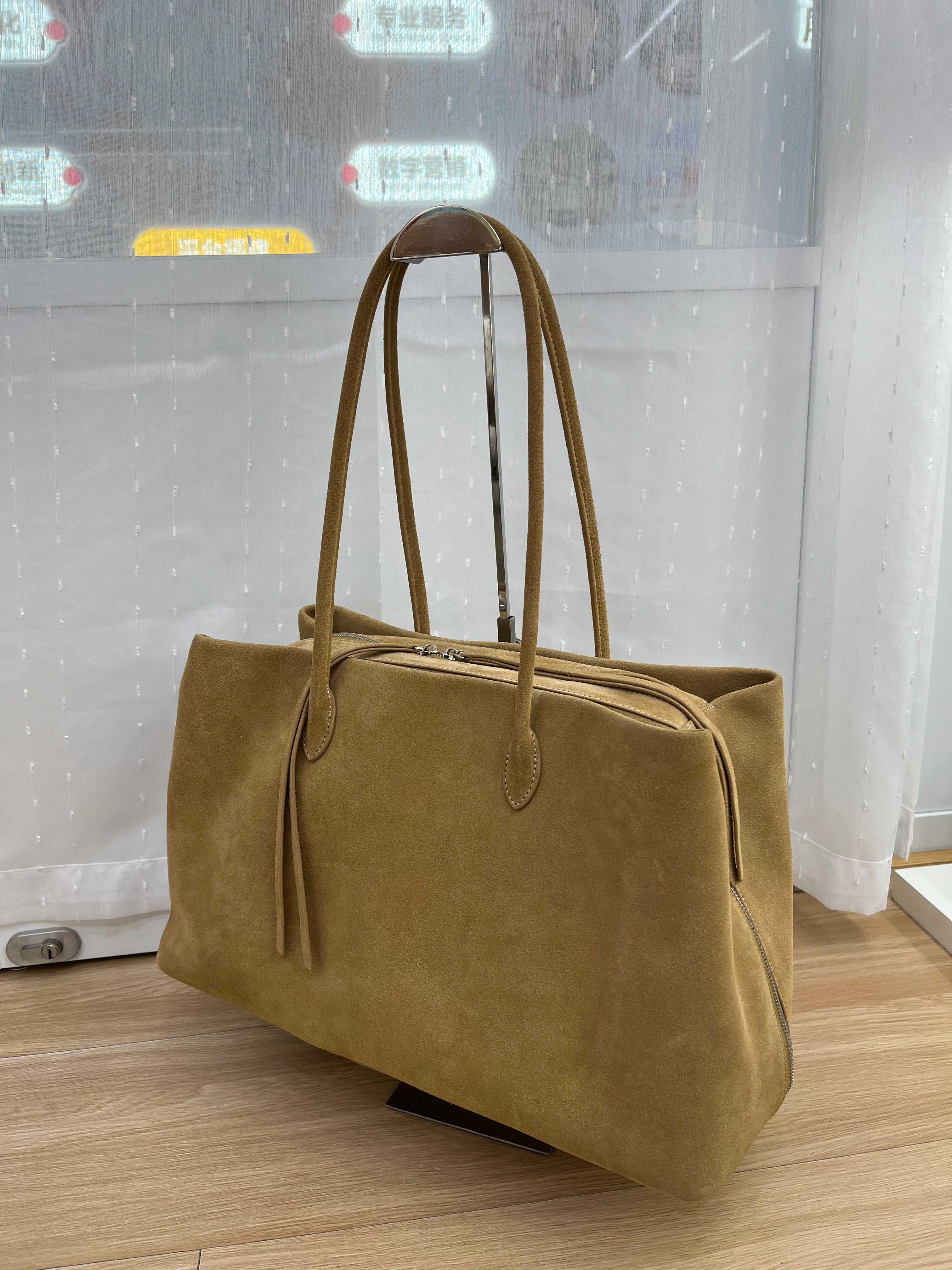 Carly gefrostete Wildleder-Tote