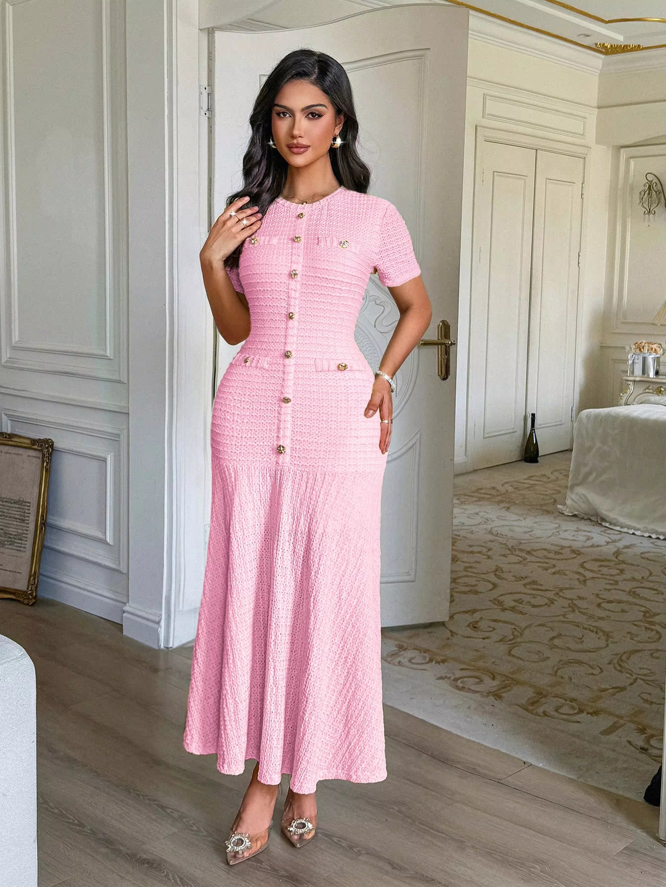 Clara Robe midi évasée rétro à boutons dorés