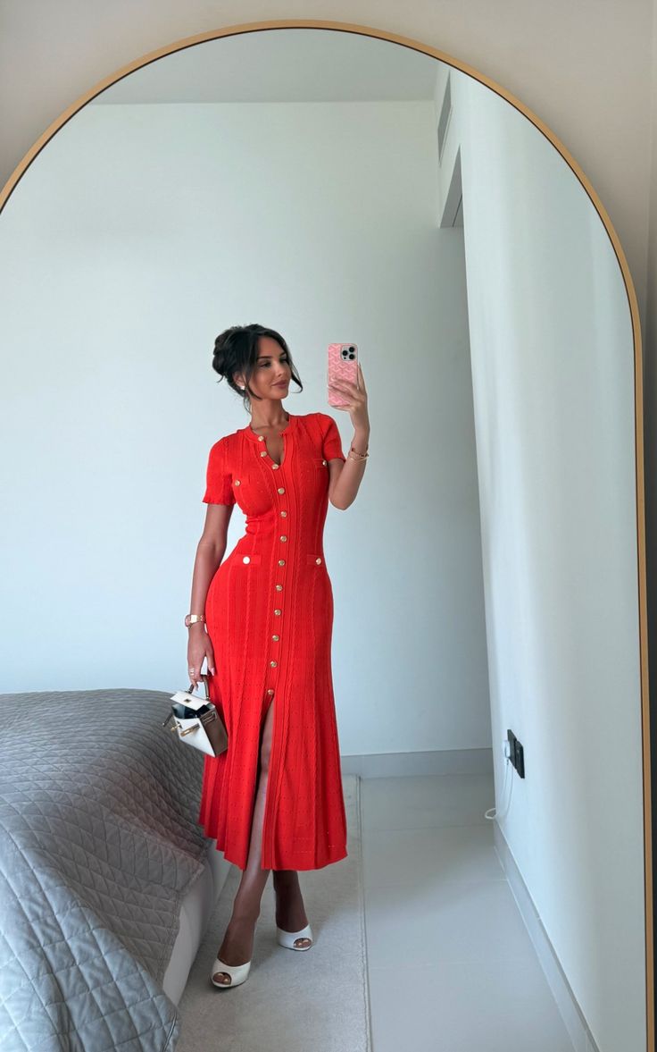SOERA Celeste Ribbed Knit Midi Dress in Red