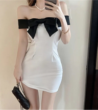 Vestido Mini Micky de Ombros Descobertos com Laço
