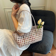 Claudia tote de hombro hueco