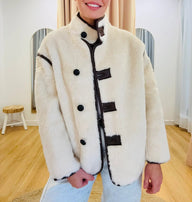 Adela Funnel-Neck-Sherpa-Jacke