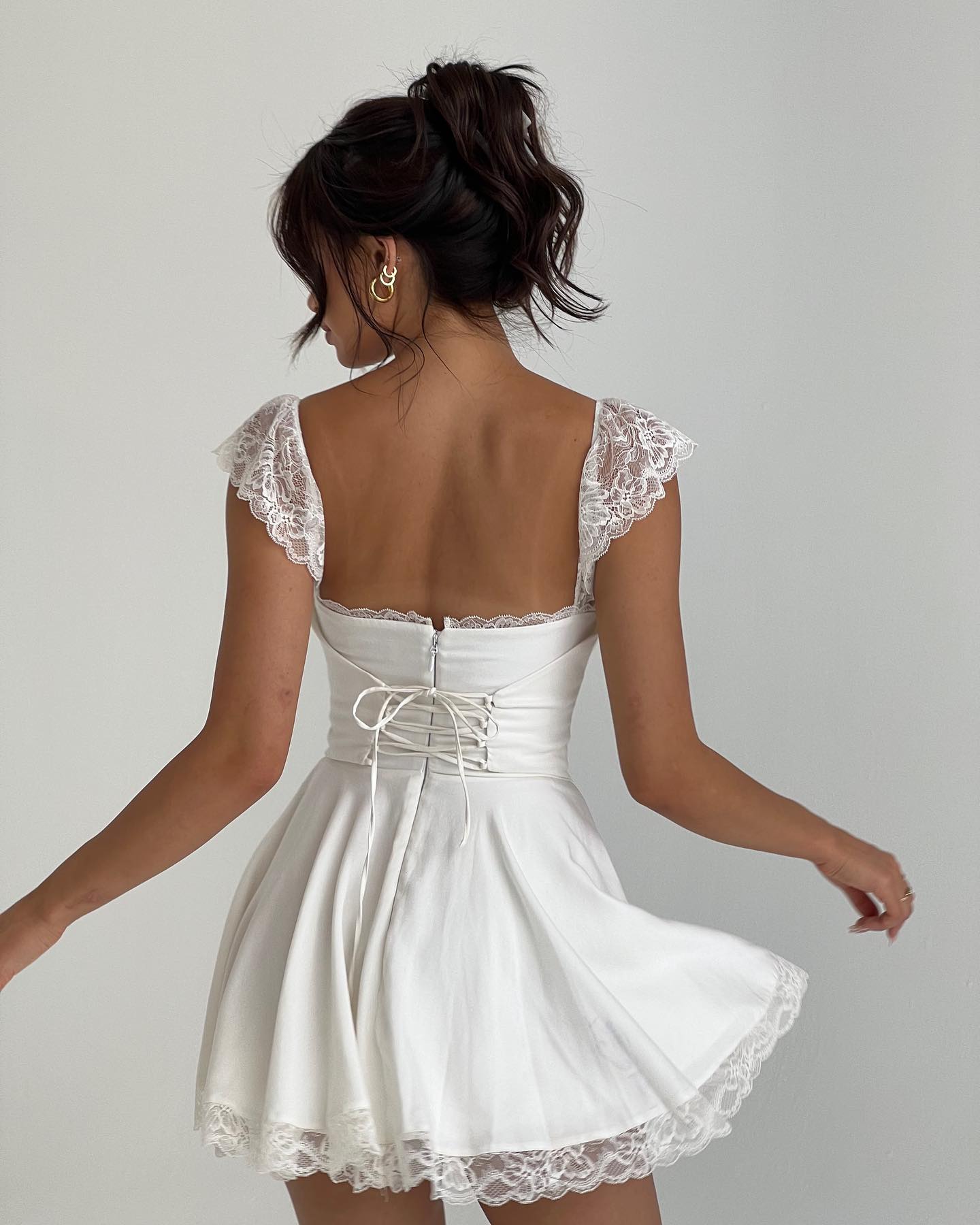 SOERA Bianca Tie - Back Lace Mini Dress - Dress -  White S