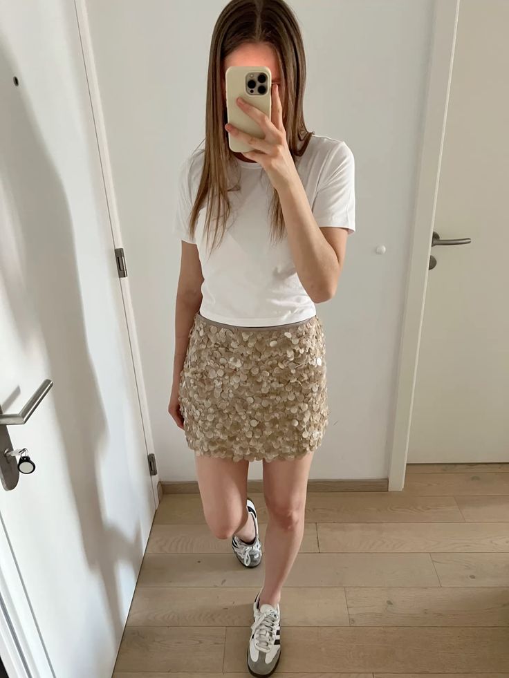 SOERA Bianca Sequin Paillette Mini Skirt - Skirt -  L